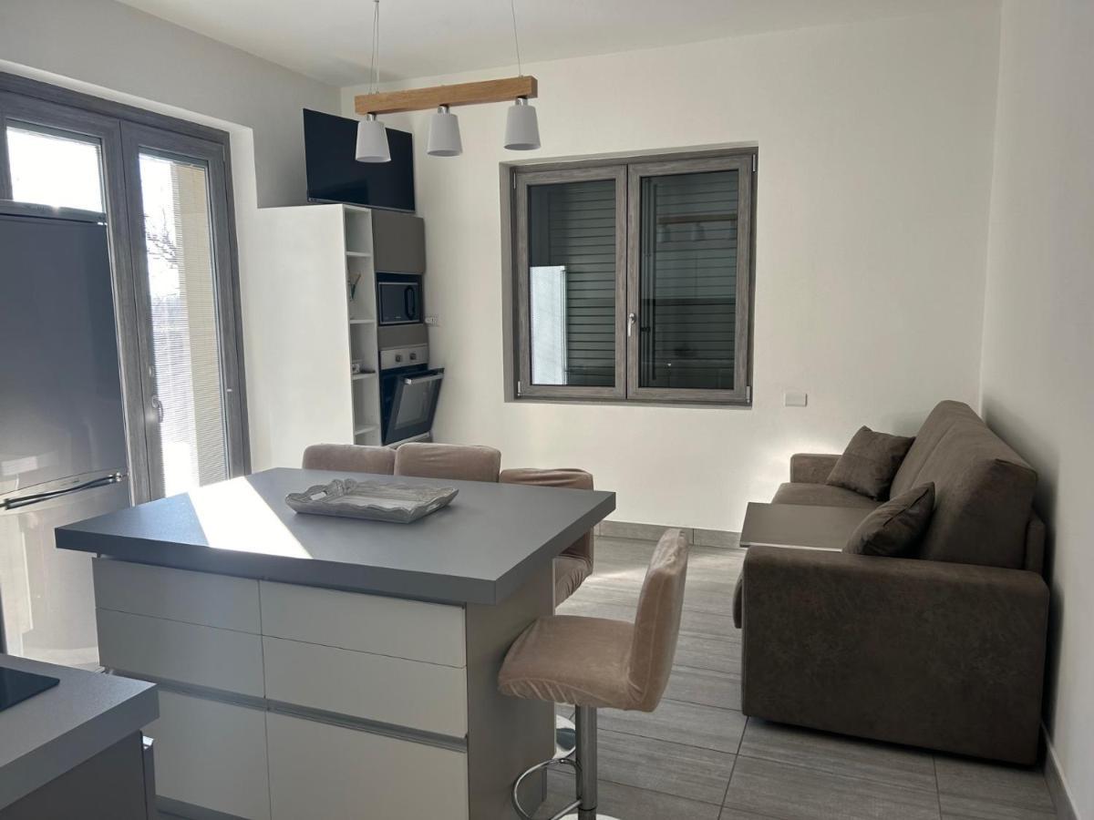 Apartamento Le Camelie Del Lario Grandate Exterior foto